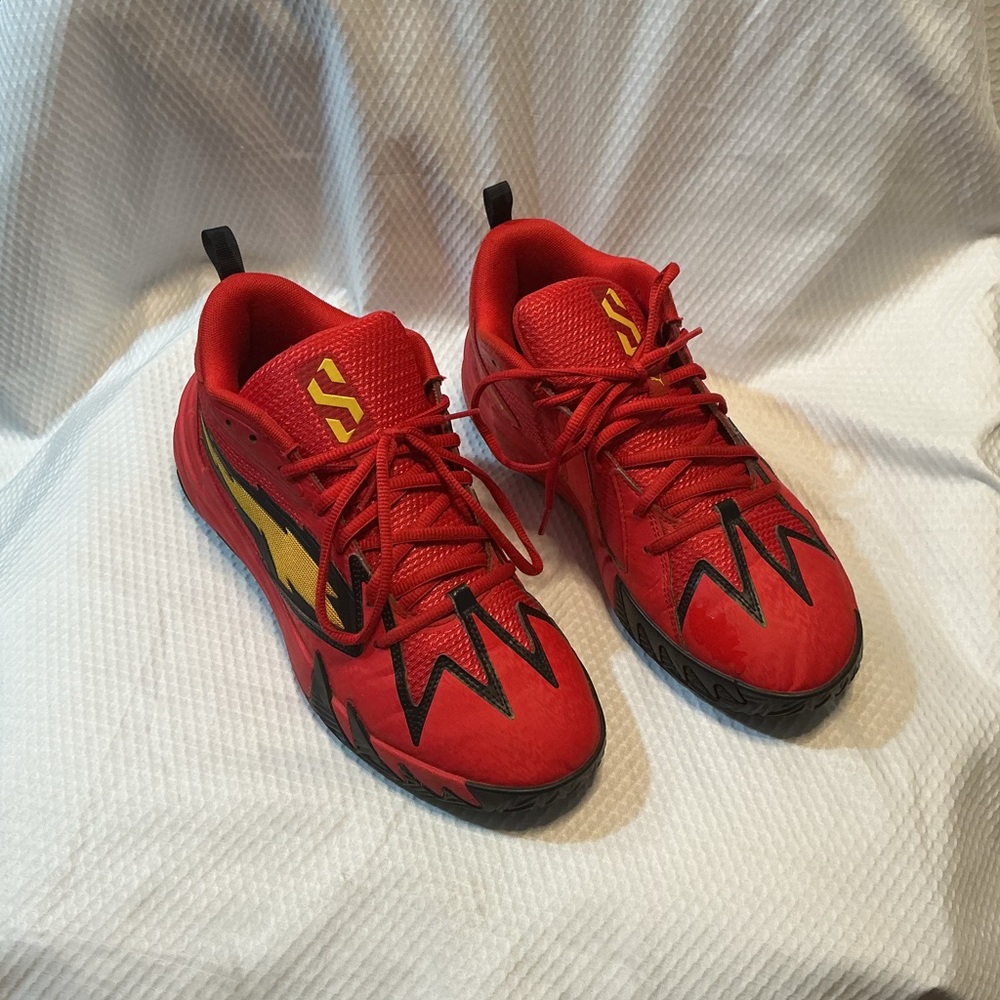 Puma red basketball shoes, Size US 9 #basketball #sneakers